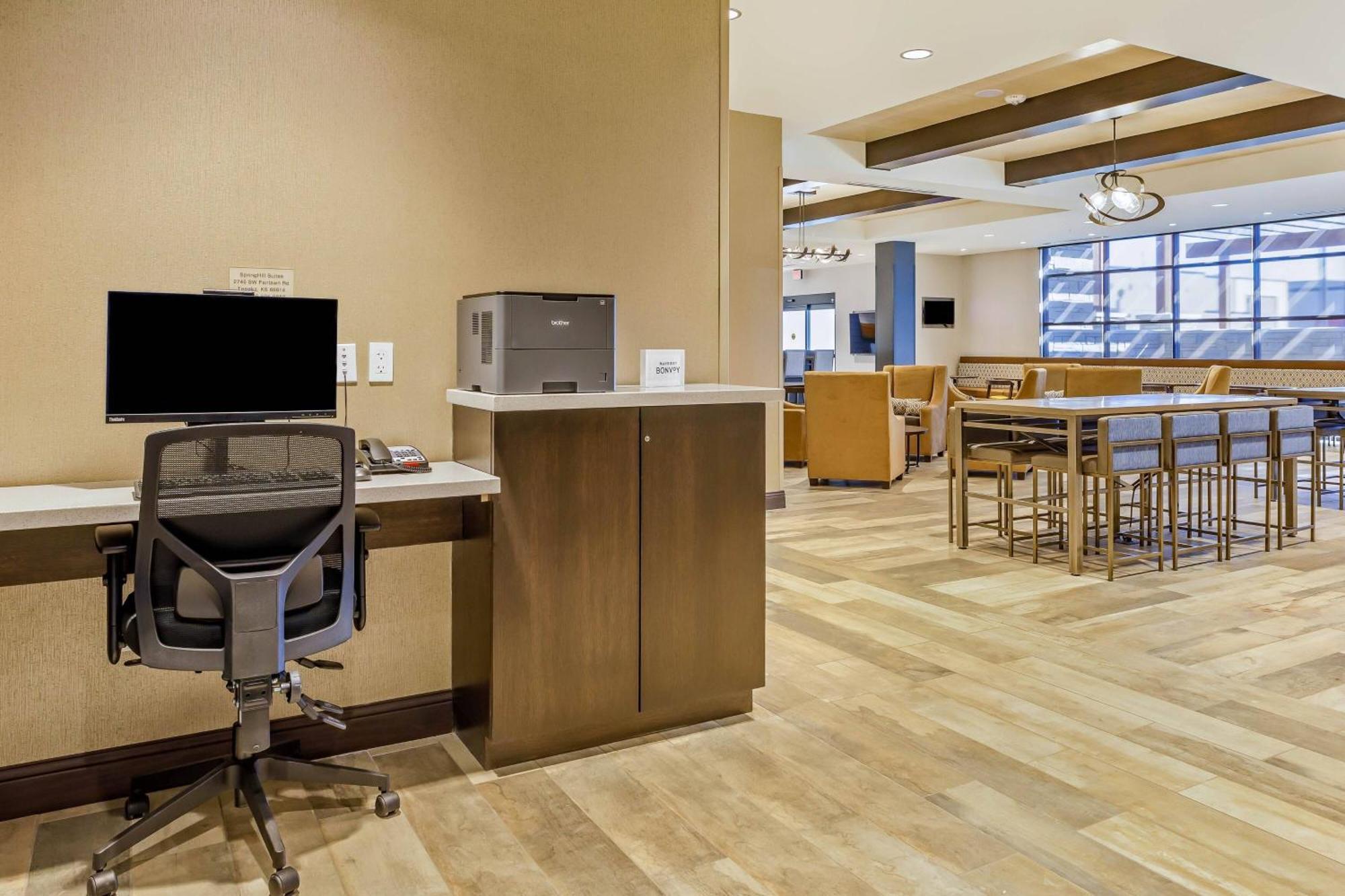 Springhill Suites By Marriott Topeka Southwest Dış mekan fotoğraf